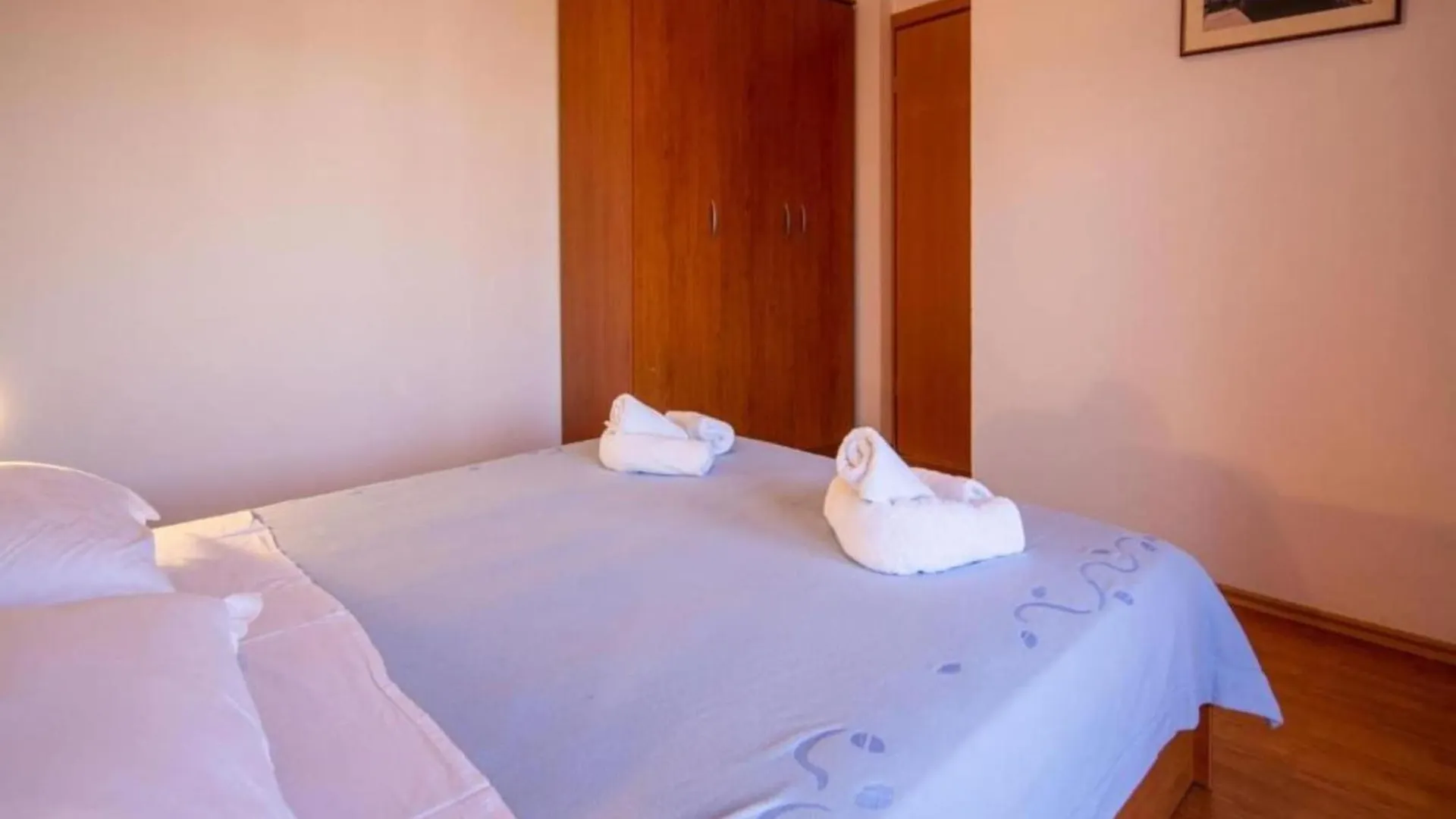 Apartments Torina Pa Man - One Bedroom Apartment With A Sea View A1 Pašman